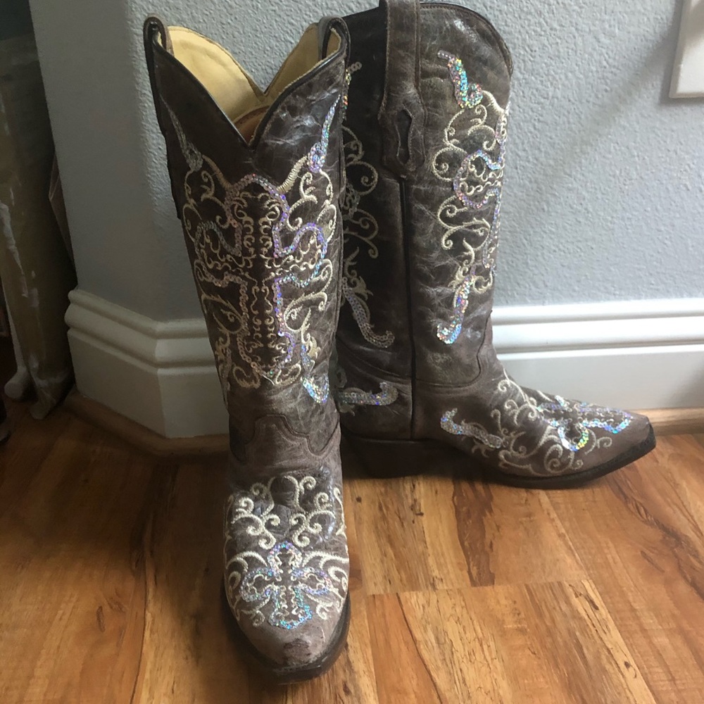 Corral Tobacco Silver Cross Boots